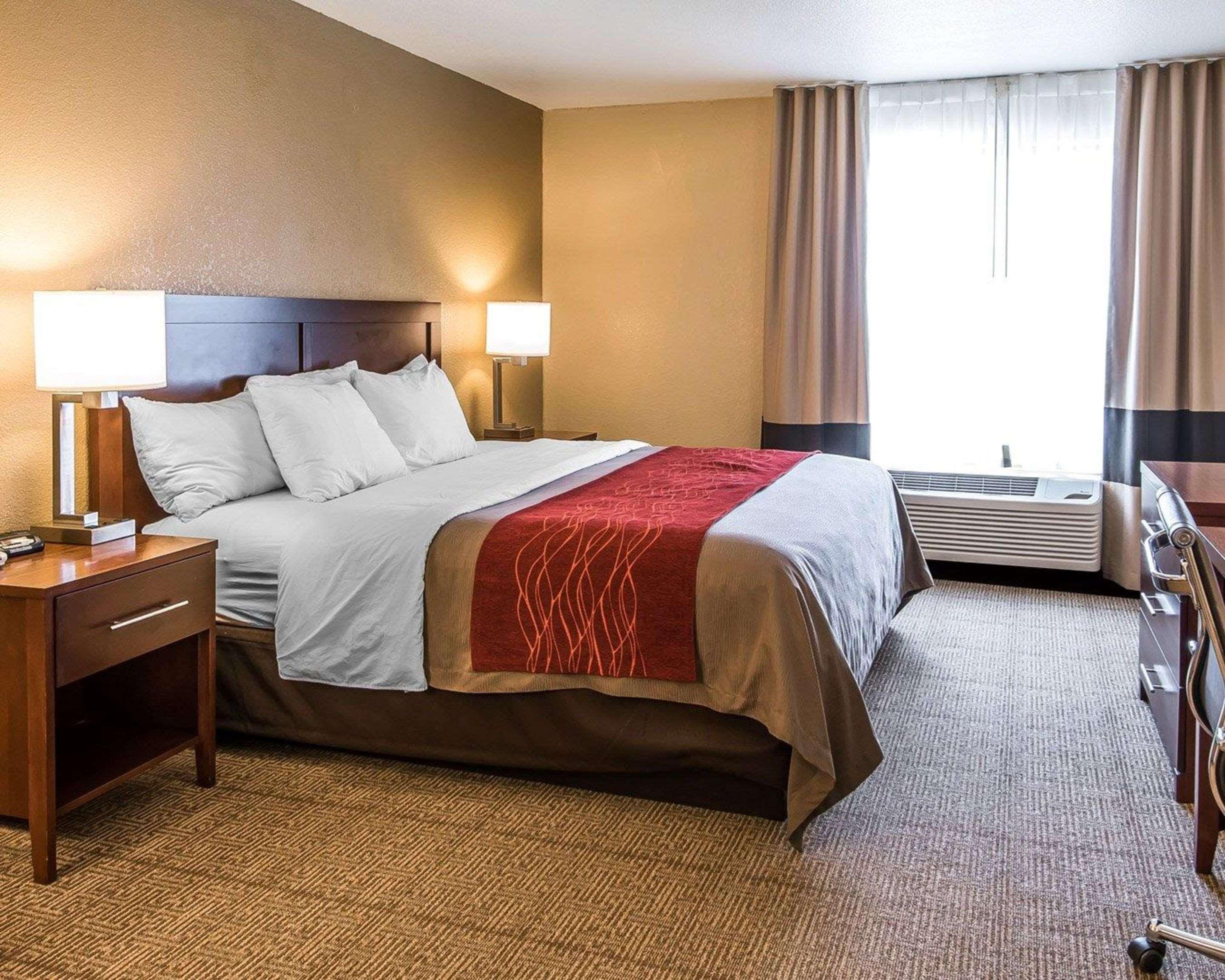 Quality Inn & Suites Bethany Экстерьер фото