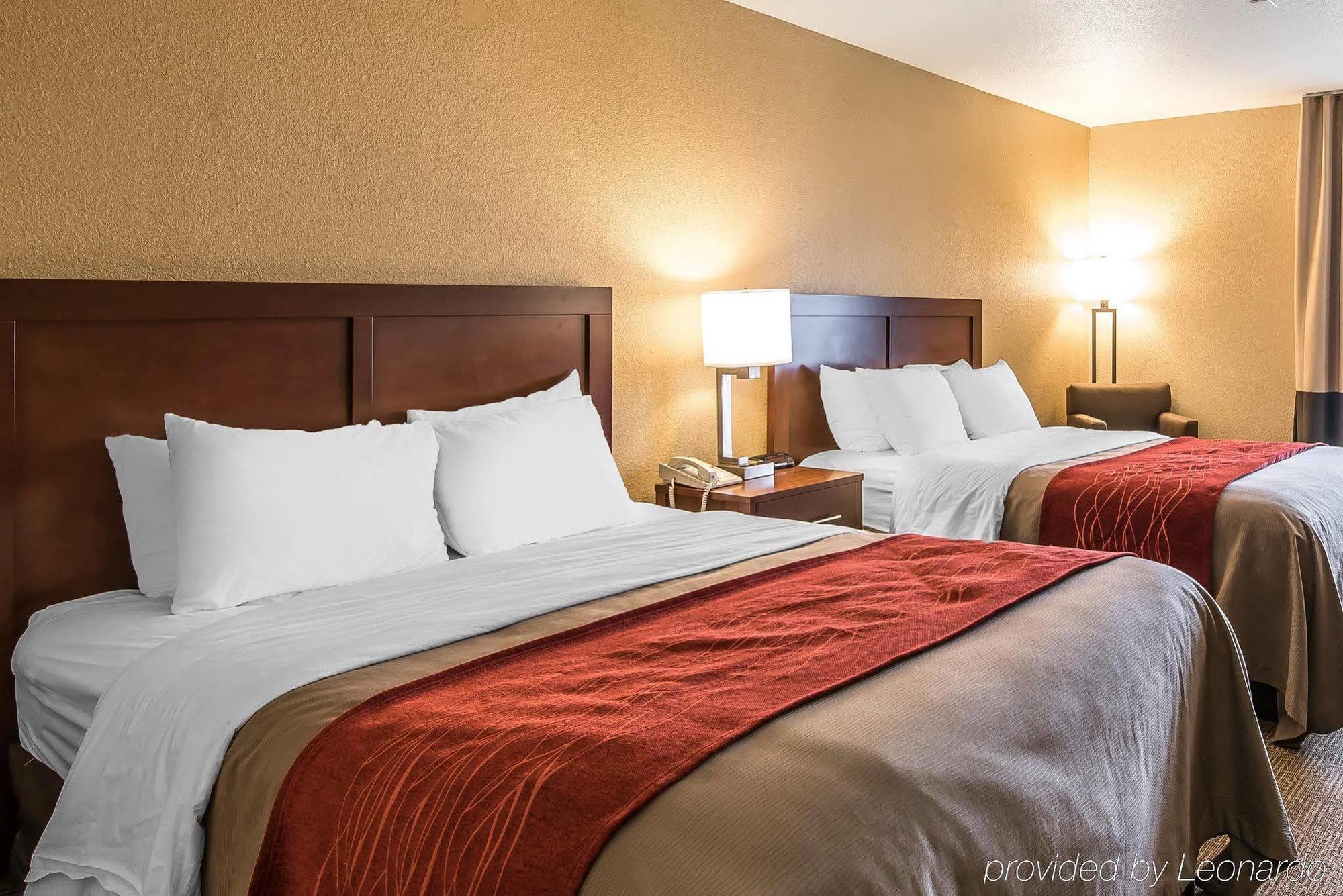 Quality Inn & Suites Bethany Экстерьер фото